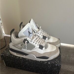 Jordan Air 4 Retro White and Neutral Gray